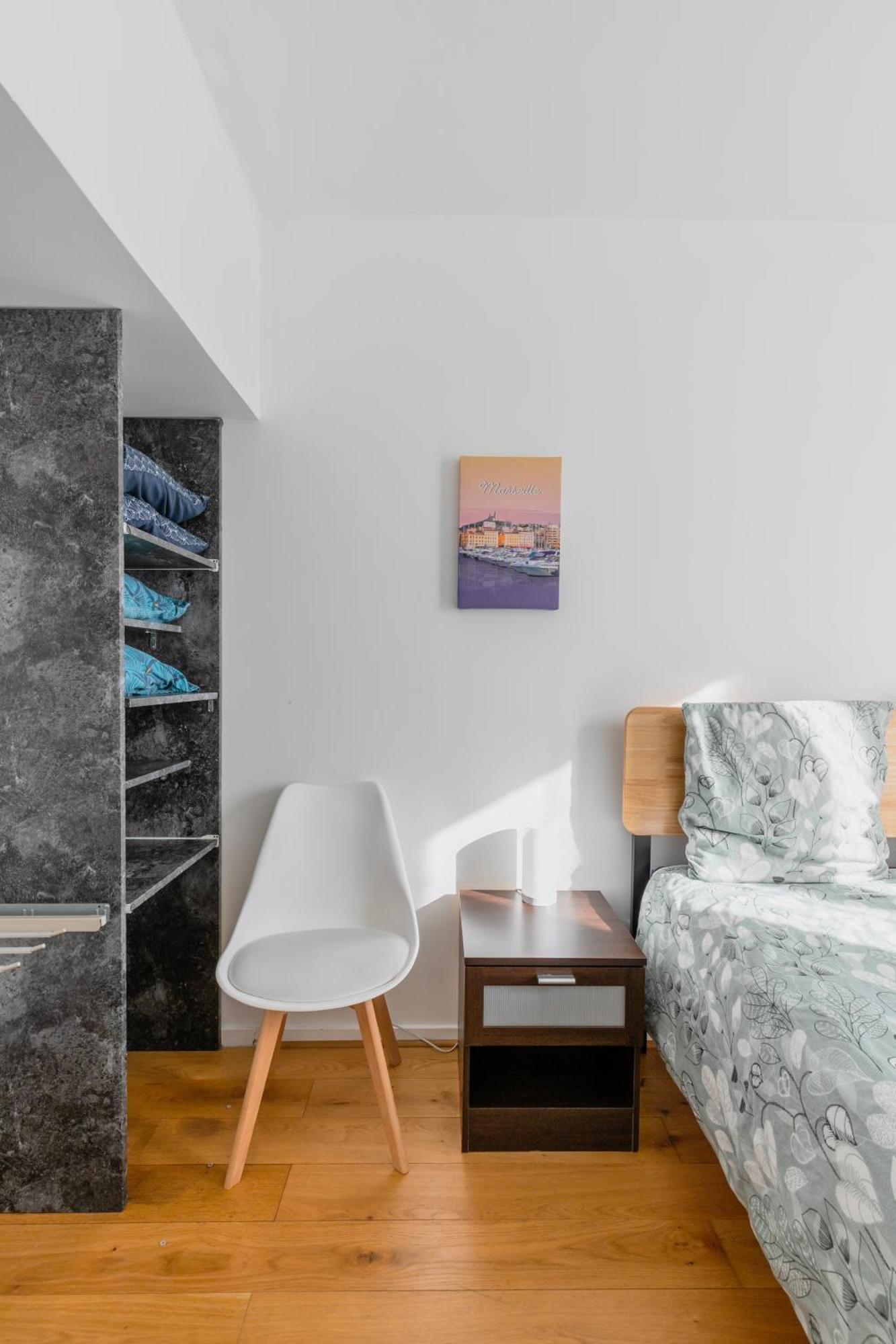 Transports, Parking, A/C & Equipped For Long Stays Saint-Ouen  Exteriér fotografie